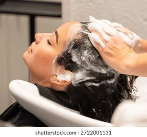 Shampoo And Refresher Toner